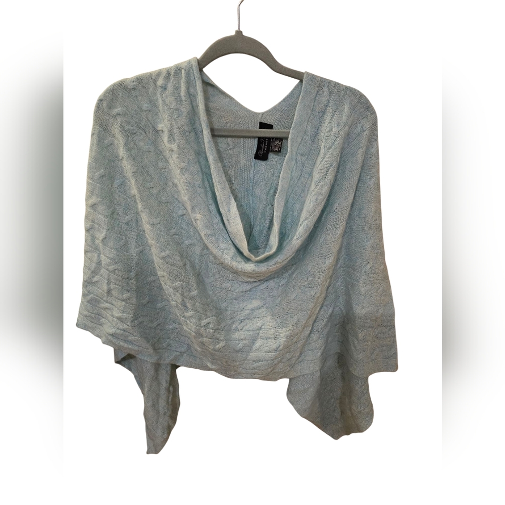 Claudia Nicole Cashmere cable topper